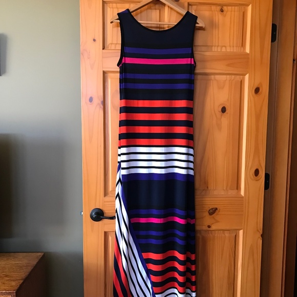 Frank Lyman Maxi Dress - Picture 2 of 5